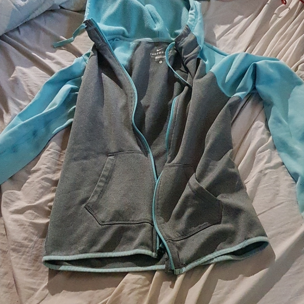 Nike therma-fit jacket